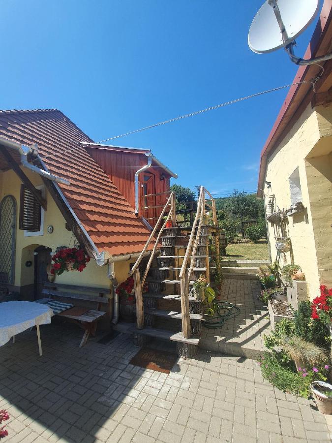 Dalia Apartmanok Csopak Eksteriør bilde
